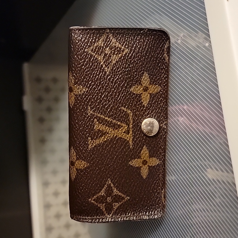 Louis Vuitton Key holder